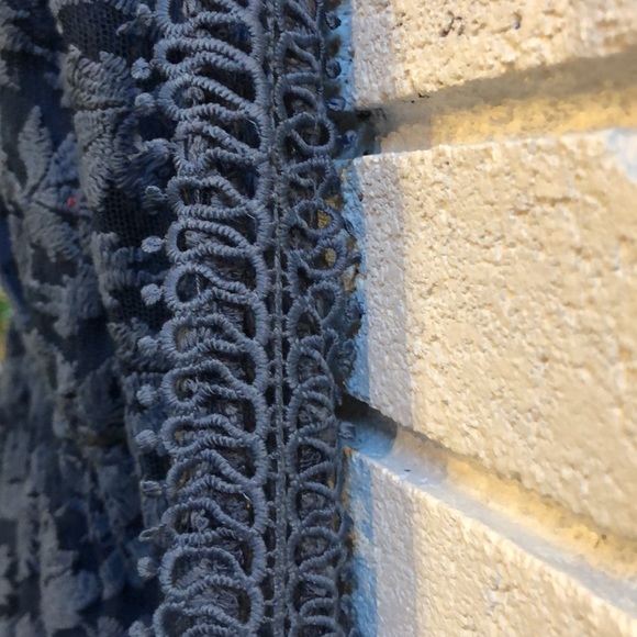 Adelyn Rae Romper Size Small - Picture 2 of 7